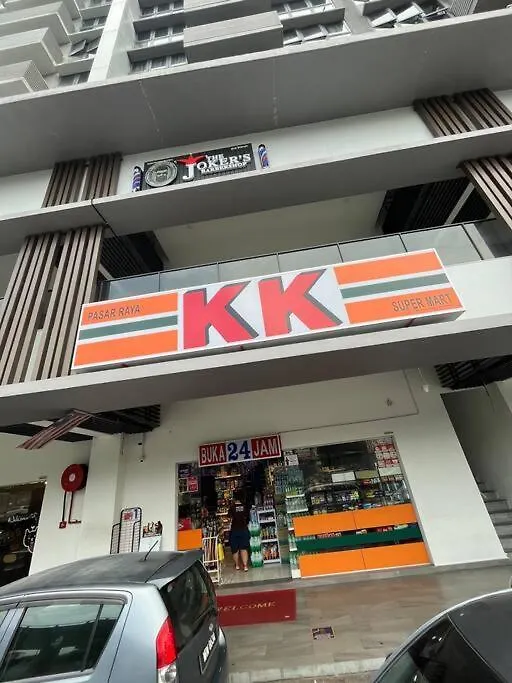Trxklccpavvelo, Mrtlrt, 13Pax, 4R2B, Klccpavtrxvelocity X Mrtlrt X 13Pax X 4R2B X Free 4Cpark Kuala Lumpur Apartment