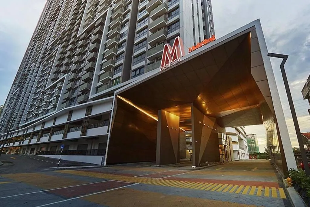Apartment Trxklccpavvelo, Mrtlrt, 13Pax, 4R2B, Klccpavtrxvelocity X Mrtlrt X 13Pax X 4R2B X Free 4Cpark Kuala Lumpur