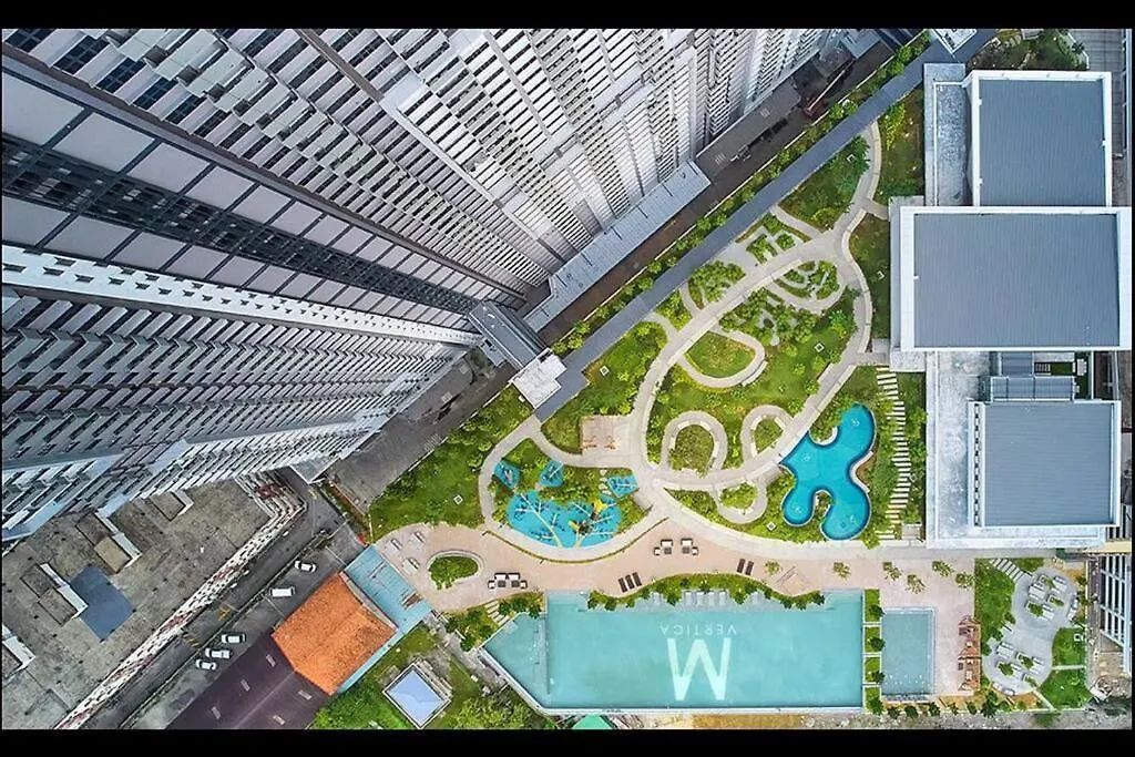 Apartment Trxklccpavvelo, Mrtlrt, 13Pax, 4R2B, Klccpavtrxvelocity X Mrtlrt X 13Pax X 4R2B X Free 4Cpark Kuala Lumpur